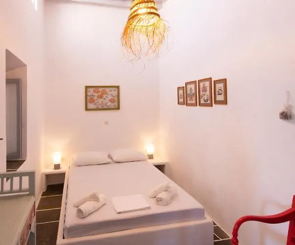 Dora's Traditional Ferienhaus Apollonia