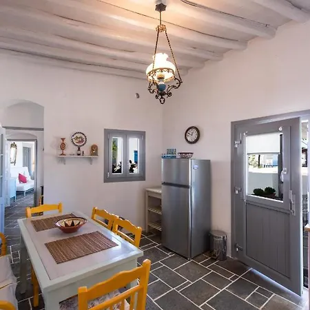 Holiday home Dora's Traditional Apollonia (Sifnos)