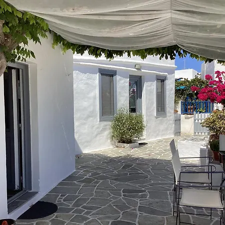 Nyaraló Dora's Traditional *